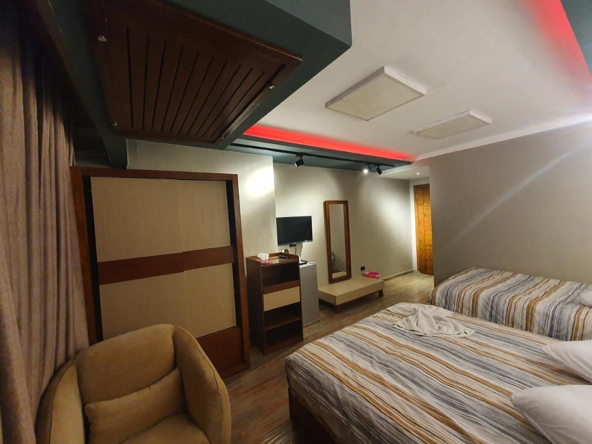 Oxford Hotel & Restaurant ไคโร ภายนอก รูปภาพ