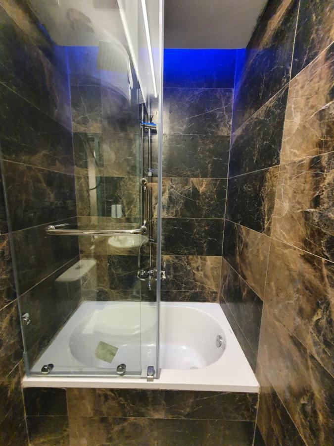 Oxford Hotel & Restaurant ไคโร ภายนอก รูปภาพ