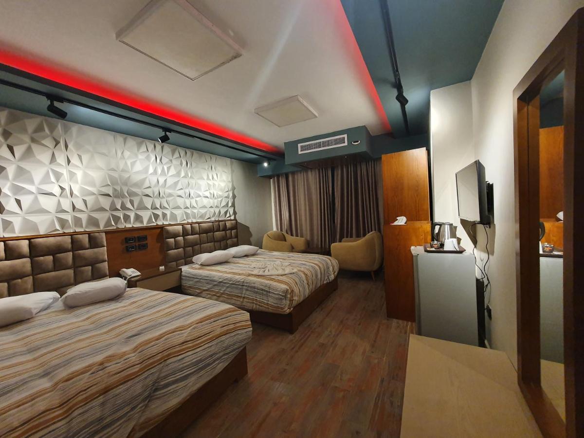 Oxford Hotel & Restaurant ไคโร ภายนอก รูปภาพ