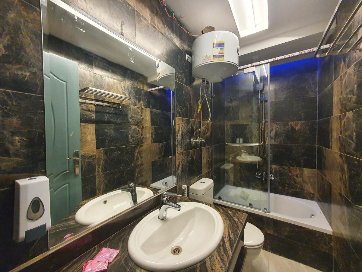 Oxford Hotel & Restaurant ไคโร ภายนอก รูปภาพ